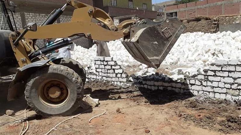 إزالة 25 حالة تعدٍّ