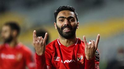 الدقيقة 30.. الأهلى يتقدم على اطلع بره بهدفين