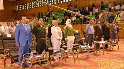 رئيس جامعة أسيوط يشيد بنجاحات المجمع التكنولوجي المتكامل