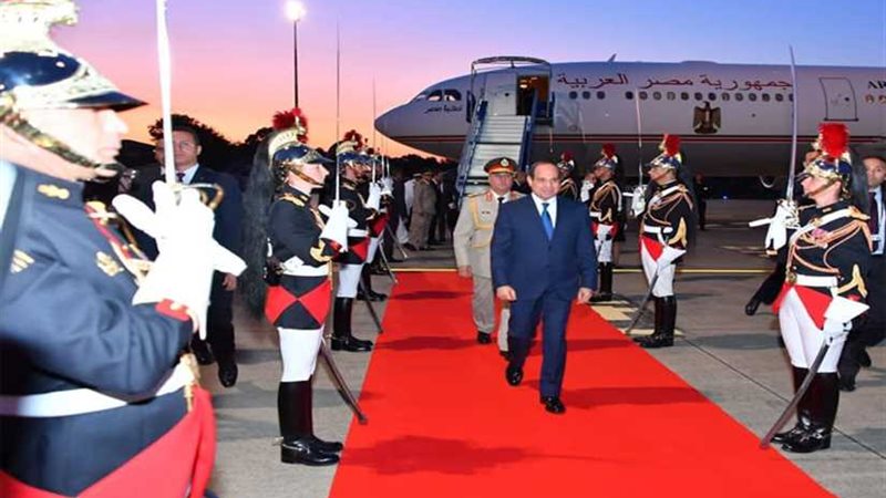 الرئيس السيسي يصل