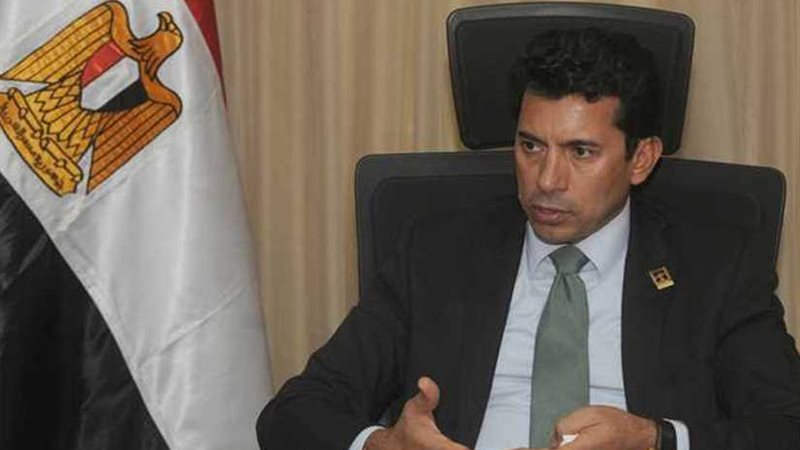 وزارة الرياضة تصرف