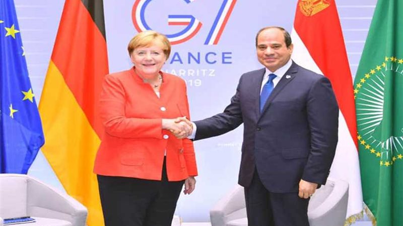 الرئيس السيسي يلتقي