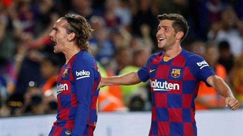 برشلونة يدك حصون