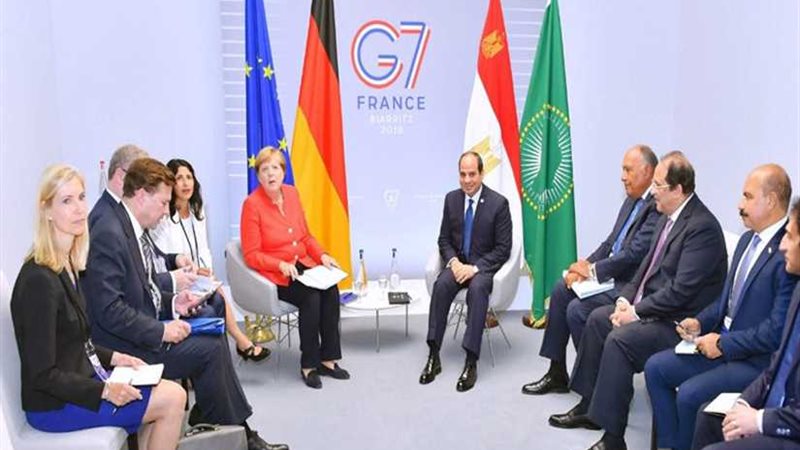 الرئيس السيسي يلتقي