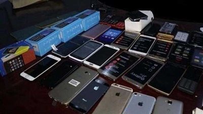 ضبط قرابة 13 ألف هاتف محمول مجهولة المصدر ومهربة جمركيًا