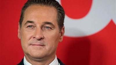 حزب الحرية النمساوي يؤيد الهجرة الشرعية لذوي الكفاءة ويدعو لفصل الهجرة عن اللجوء