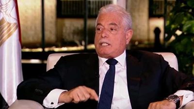 محافظ جنوب سيناء يدعو التشكيلي جمال مليكة للمشاركة بملتقى سانت كاترين الخامس