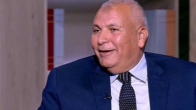 محافظ الوادي الجديد يقرر إنشاء أرض معارض دائمة بالخارجة