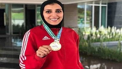 جيانا فاروق تعود للقاهرة بعد فوزها ببرونزية