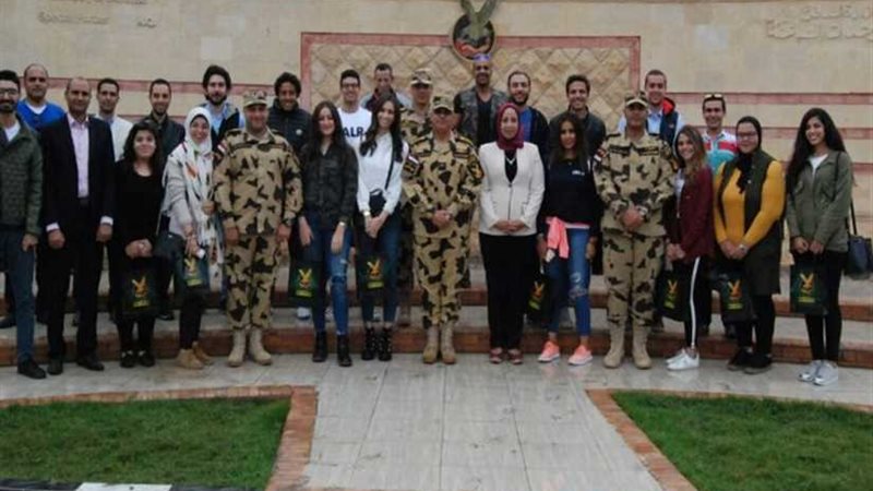 وفد شبابي من المصريين