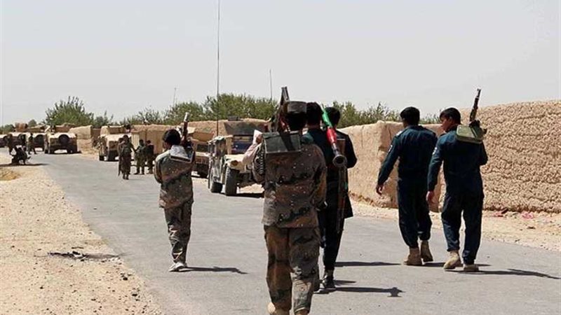 مقتل وإصابة 21 شخصا