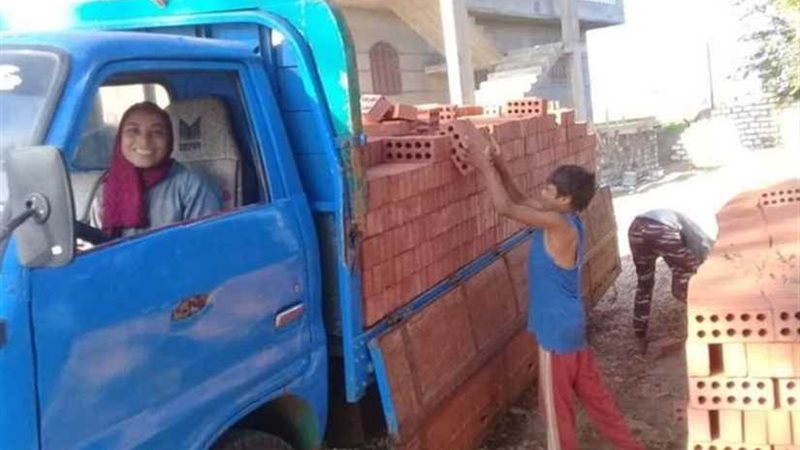 بنت بمائة رجل.. أحلام