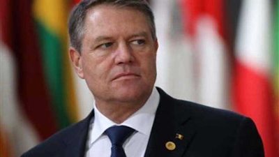 الرئيس الروماني: الحكومة ينبغي أن تحصل على ثقة نواب البرلمان