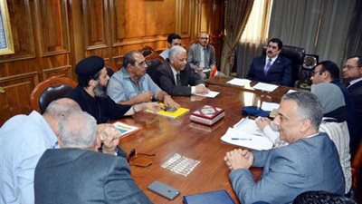 محافظ القليوبية يتابع إجراءات توفيق أوضاع الكنائس والمباني الخدمية