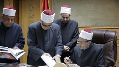 وكيل الأزهر يعتمد نتيجة الدور الثاني لشهادات القراءات