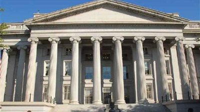 واشنطن تدرج 5 أشخاص و5 شركات في قوائمها السوداء بتهمة التواطؤ مع إيرانيين