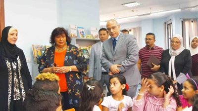 وزيرة الثقافة في زيارة لمركز طلعت حرب الثقافي