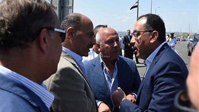 مدبولي يتفقد مشروع إنشاء وصلة ربط 