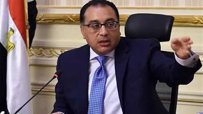 رئيس الوزراء: تطوير ميناء الإسكندرية لاستيعاب السفن العملاقة
