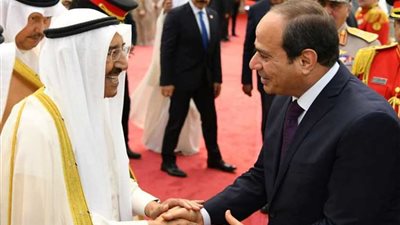 بالصور والفيديو .. تفاصيل لقاءات الرئيس السيسي بمسؤولي الكويت