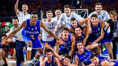 إيطاليا تفوز على أنجولا 92-61 بكأس العالم لكرة السلة
