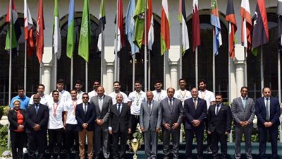 أبو الغيط يكرم طلاب الأكاديمية البحرية الأعضاء في منتخب مصر لكرة اليد