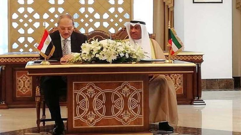 النائب العام يوقع