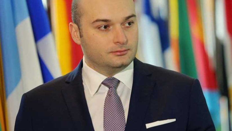 استقالة رئيس وزراء