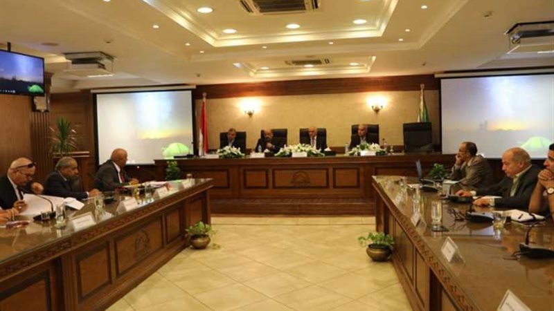 بالصور.. محافظ الجيزة