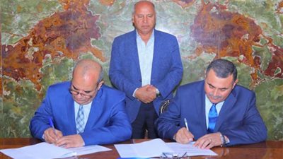 اتفاق لإدارة وتشغيل وصيانة العبارتين 