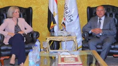 الوزير يبحث مع سفيرة بلجيكا التعاون في النقل