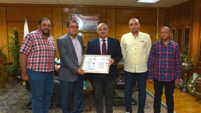 جامعة أسيوط تجدد شهادة الأيزو 9001