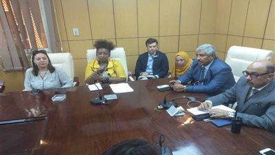 وفد من صندوق الأمم المتحدة واليونسيف يزور المنشآت الصحية بأسيوط.. (صور)