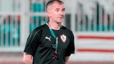 جلسة بين ميتشو ومدرب الأحمال