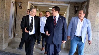 محافظ القليوبية يتفقد مستشفى قها المركزي تمهيدا لافتتاحه