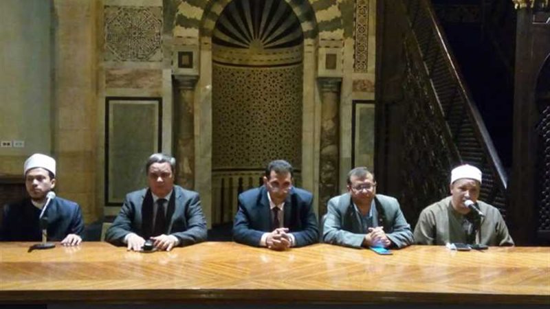 خلال ندوته الأسبوعية..