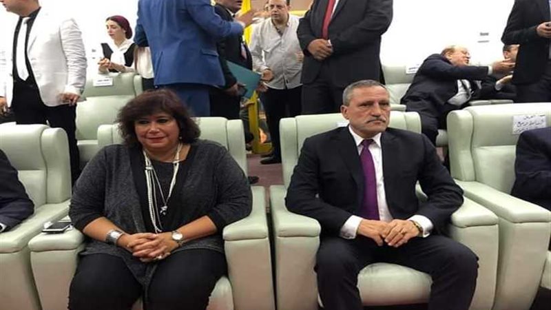 بالصور ..وزيرة الثقافة