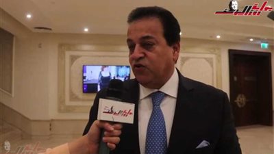 وزير التعليم العالي: 
