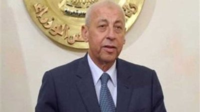 محافظ أسوان يبحث أنشطة مشروع بناء مرونة نظم الأمن الغذائي في الصعيد