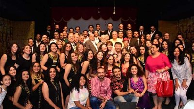 أنوشكا وعوني وعصمت يحيى يشهدون تكريم أبو زهرة فى سينما مصر