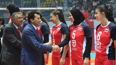 وزير الرياضة: منتخب ناشئات الطائرة قادر على إضافة إنجاز جديد للرياضة المصرية