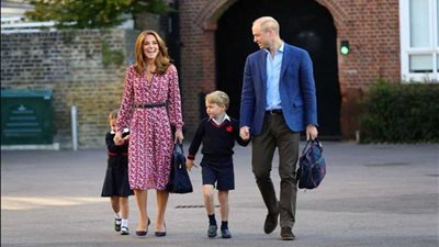 أخلاق الملوك.. ويليام وكيت يصطحبان أطفالهما في المدرسة..(صور)