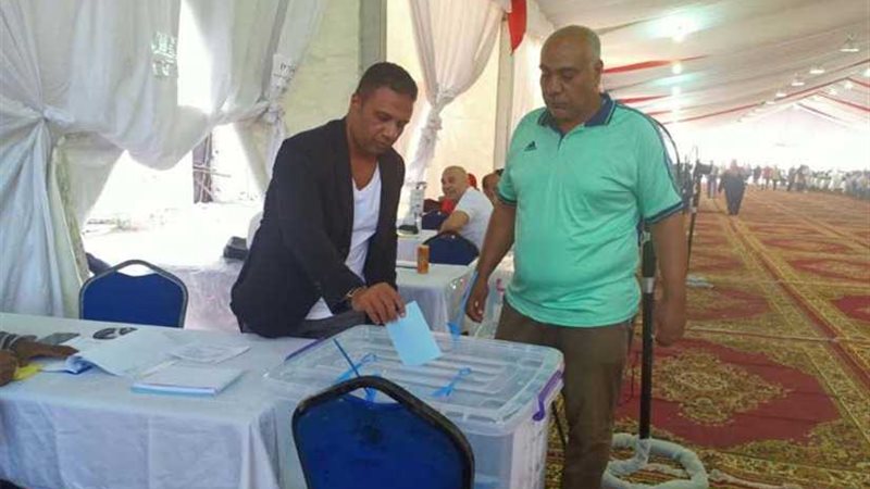 بالصور.. حمادة أنور