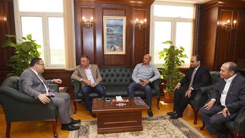 رئيس النادي الأهلي