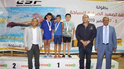 إدريس يشيد ببطولة الصعيد للسباحة بالغردقة