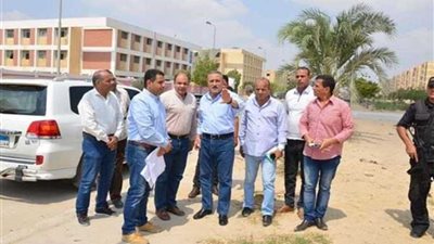 محافظ الإسماعيلية يتفقد أعمال تطوير مدينة المستقبل