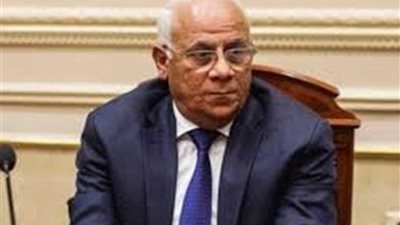 محافظ بورسعيد يتفقد سير العمل بالمركز التكنولوجي ببورفؤاد