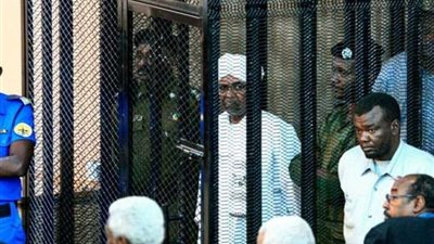 تفاصيل شهادة مدير مكتب البشير عن 