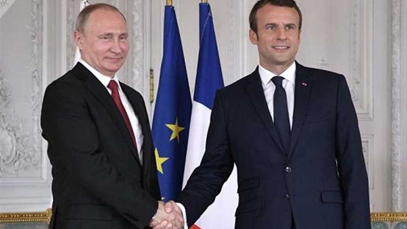 بوتين وماكرون يبحثان
