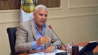 محافظ مطروح يعرض مشكلات قطاع النقل والمواصلات على لجنة البرلمان